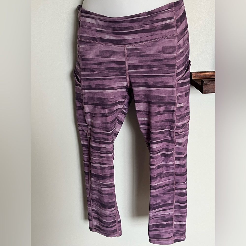 Lululemon crops